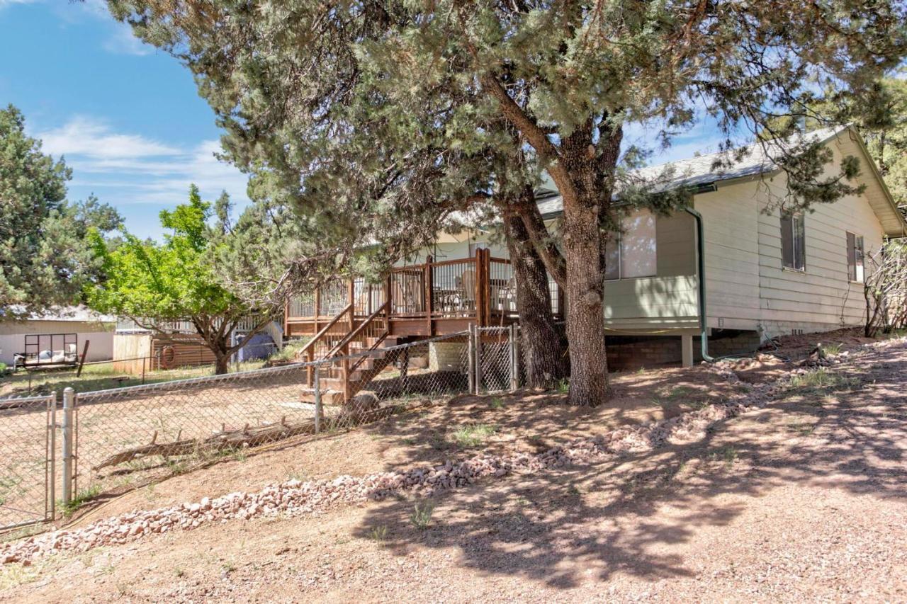 Pine Cabin Exterior foto